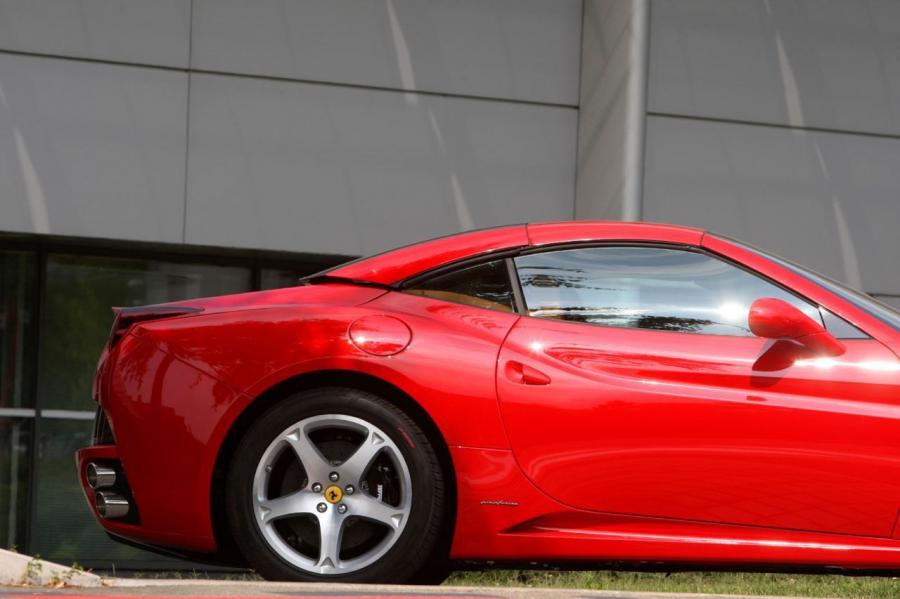 Детали экстерьера Ferrari California 2008 года  (фото 77 из 225)